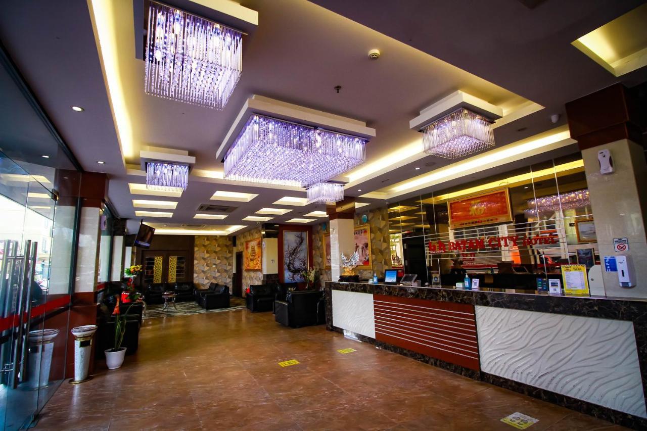 Batam City Hotel Нагоя Экстерьер фото