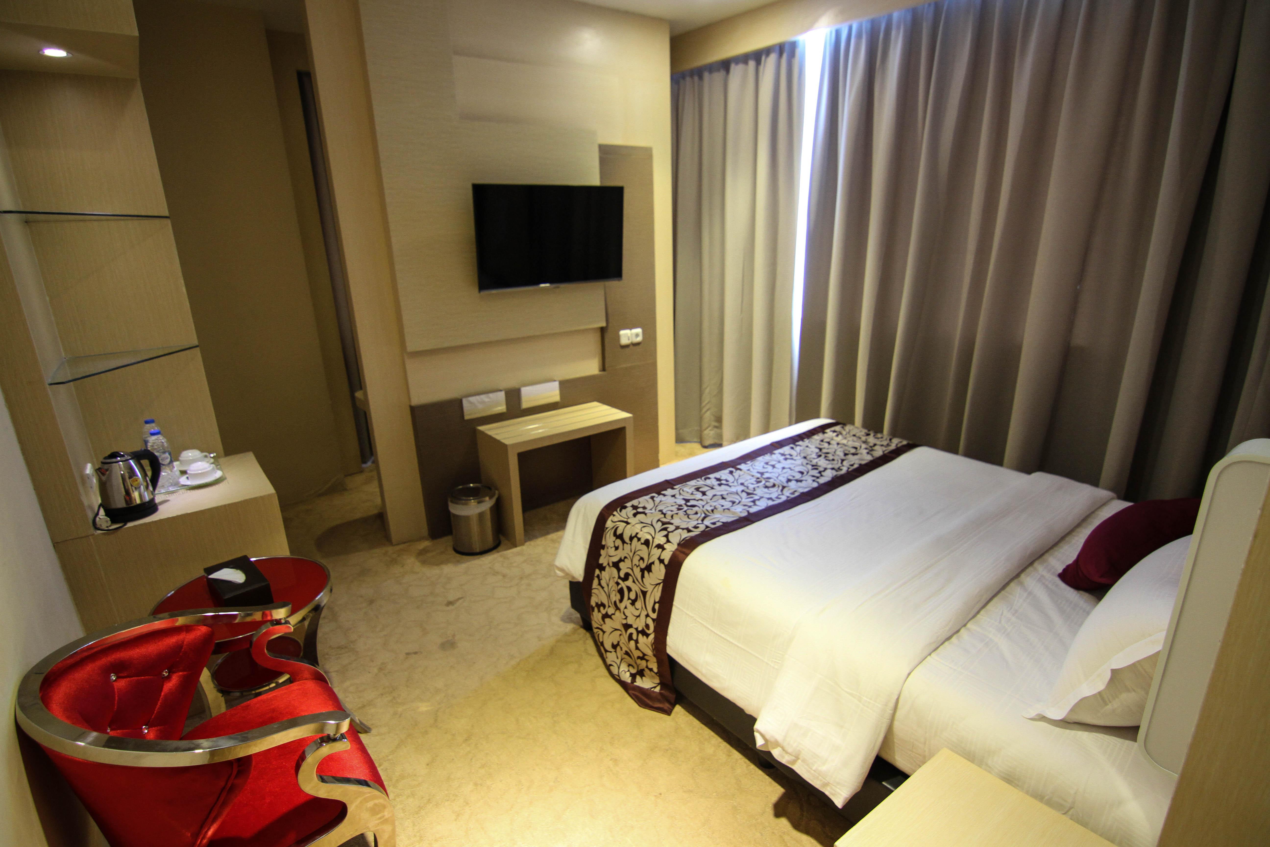 Batam City Hotel Нагоя Экстерьер фото